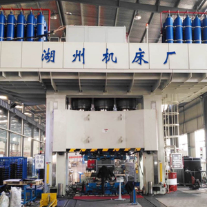 Pressa idraulica in materiale composito serie HJ078